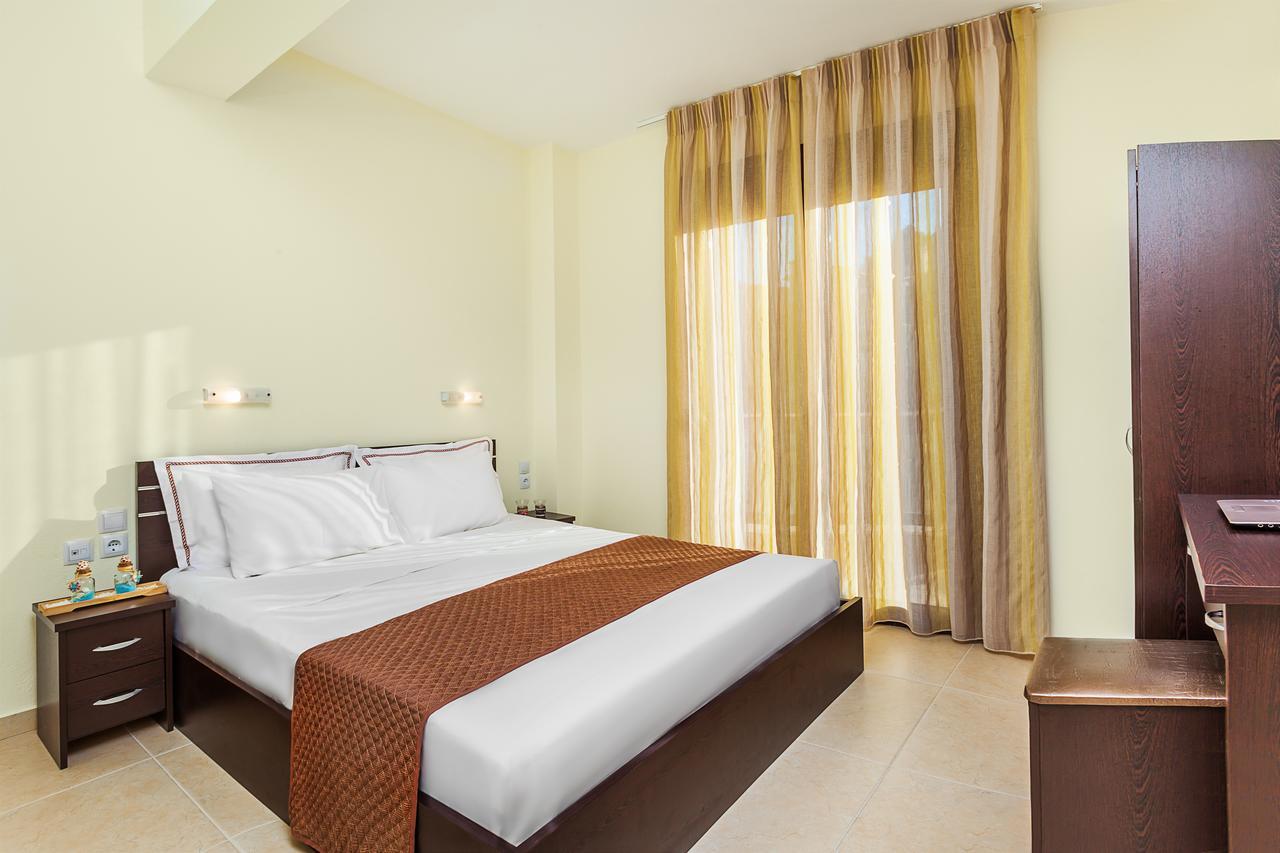 Belohorizonte Fine Accommodation Fourka Exterior foto